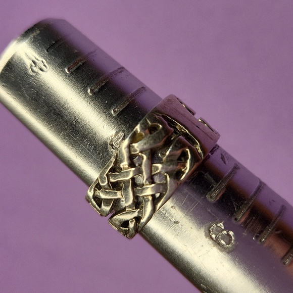Sterling Silver Celtic Knot Ring - Picture 4 of 4